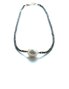 Hematite baroque white pearl necklace handmade jewelry inamullumani LUMA Qusus awad